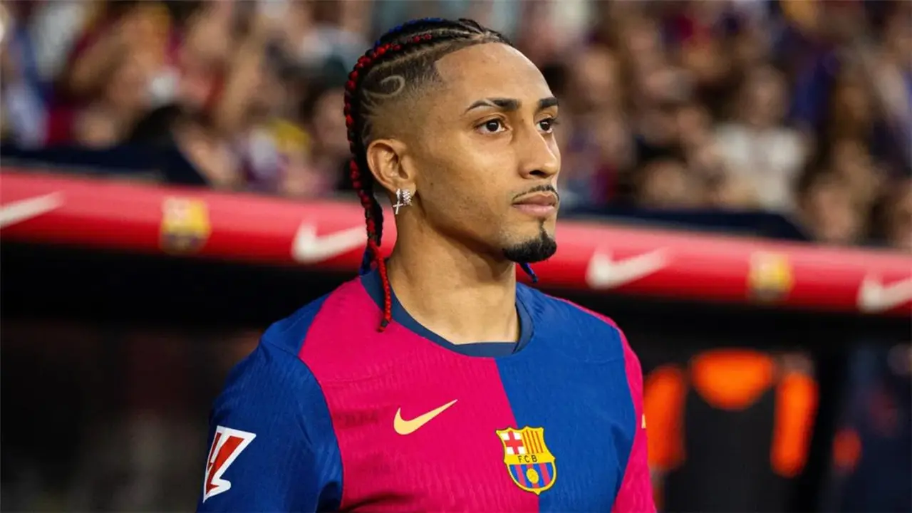 مفاجآت في تشكيل برشلونة أمام أتلتيك بلباو بالدوري الإسباني مع تواجد رافينها بديلًا